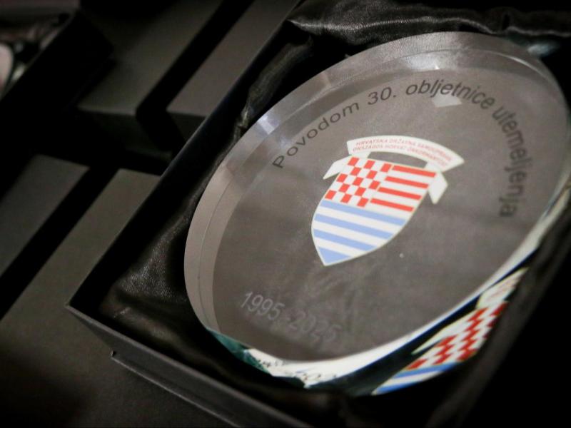 CroInfo, 4. prosinca 2025. CroInfo, 4. prosinca 2025.